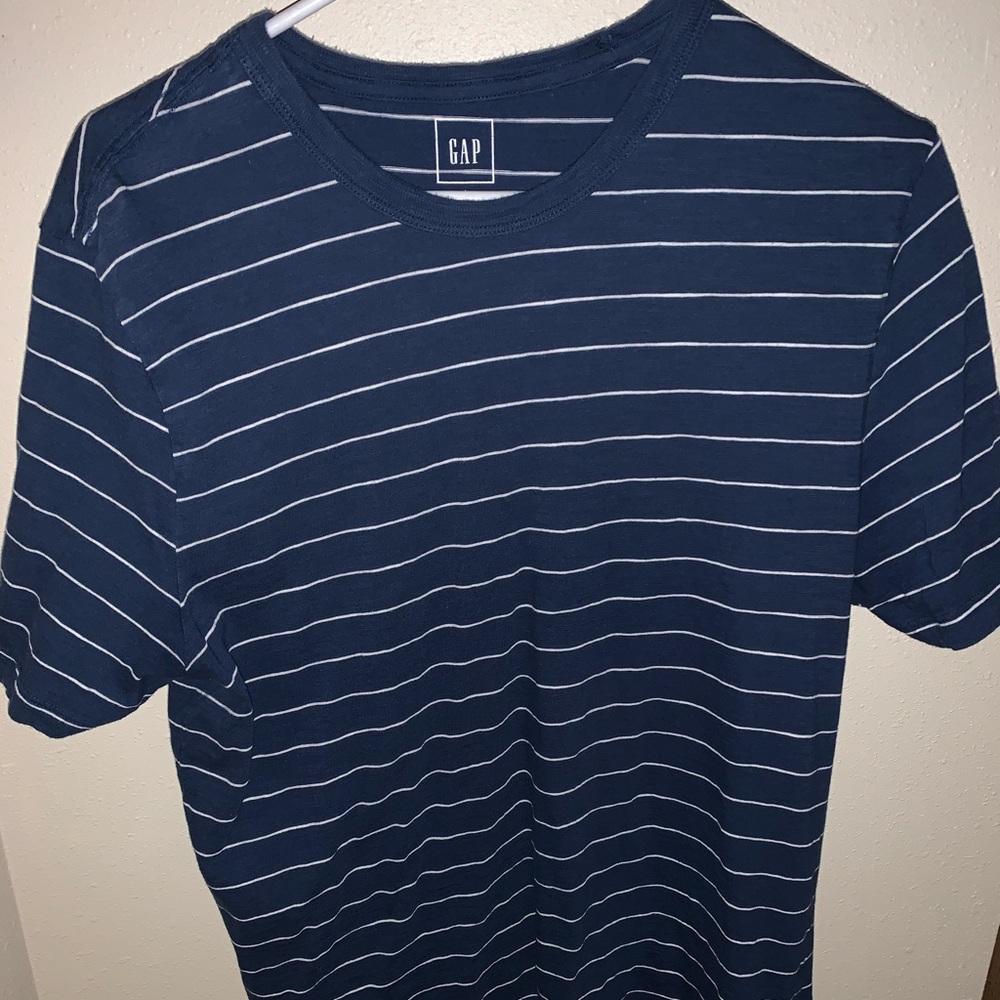 GAP shirt